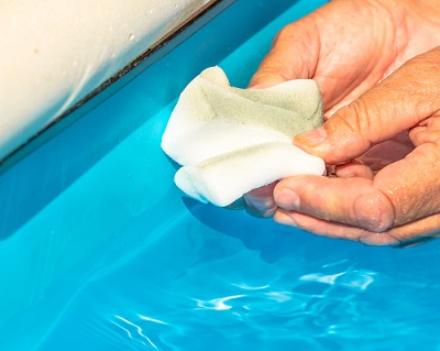 Eponge magique Magic'net pour nettoyer votre piscine en vente en Martinique